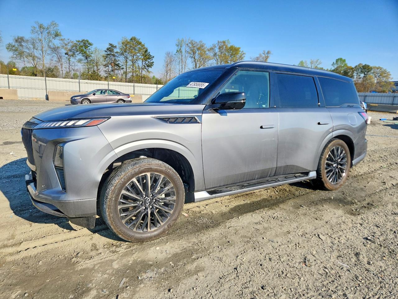 INFINITI QX80 2025