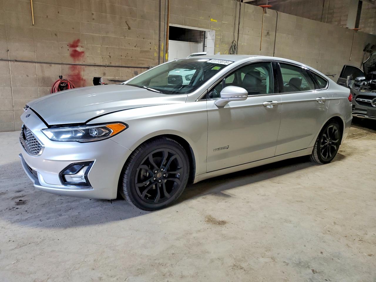 FORD FUSION 2019