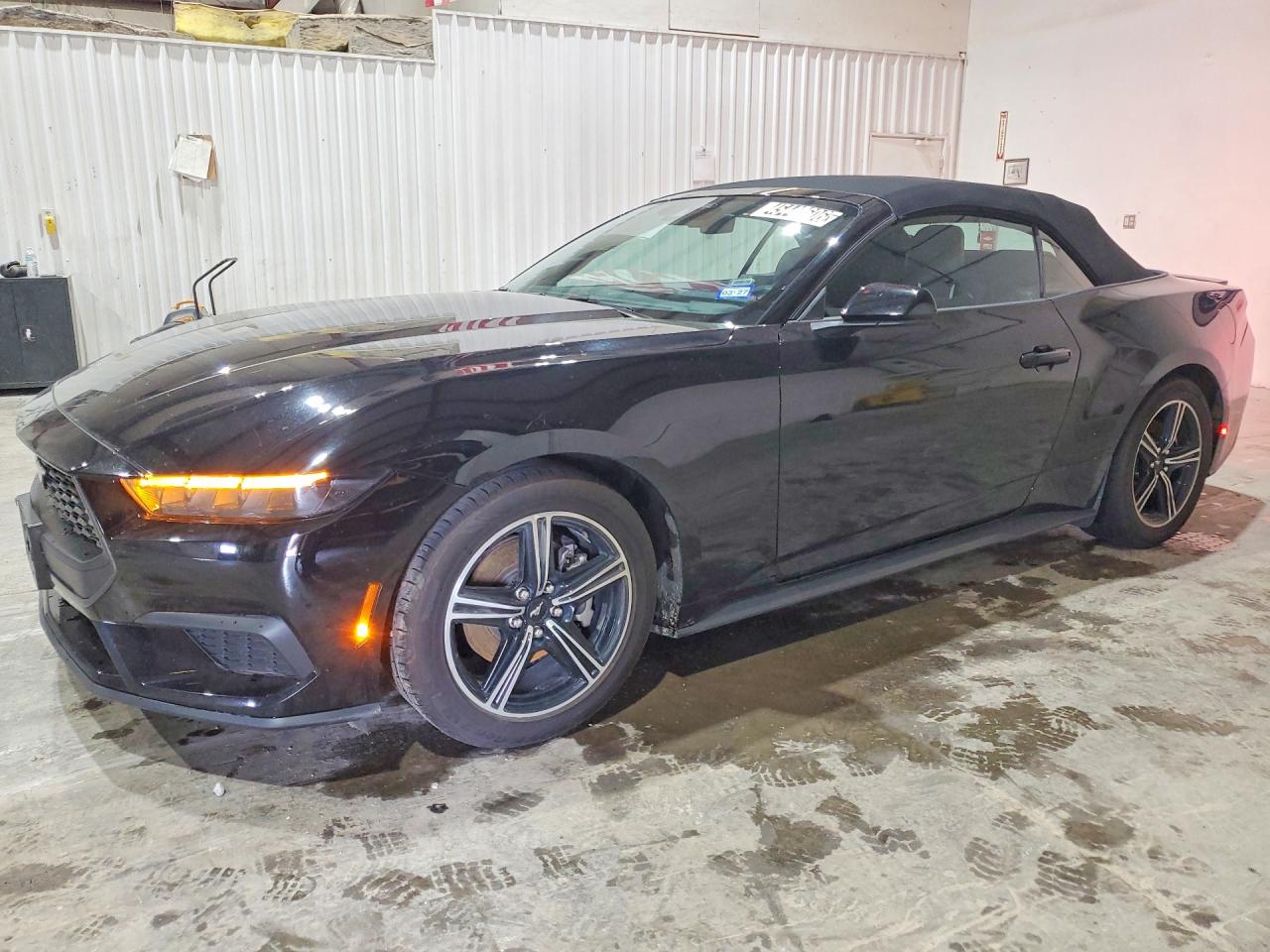 FORD MUSTANG 2025