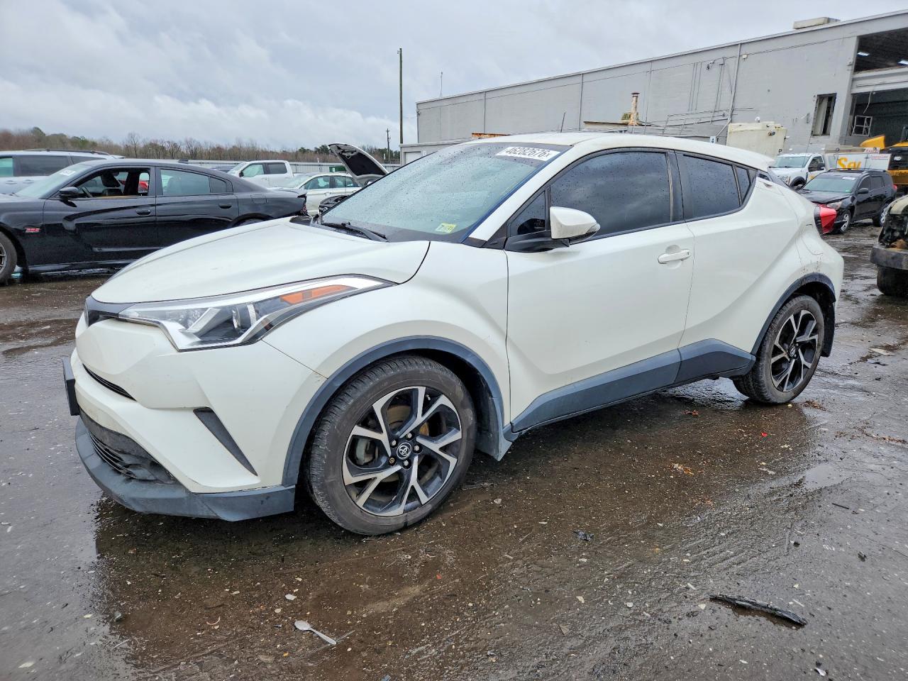 TOYOTA C-HR 2018