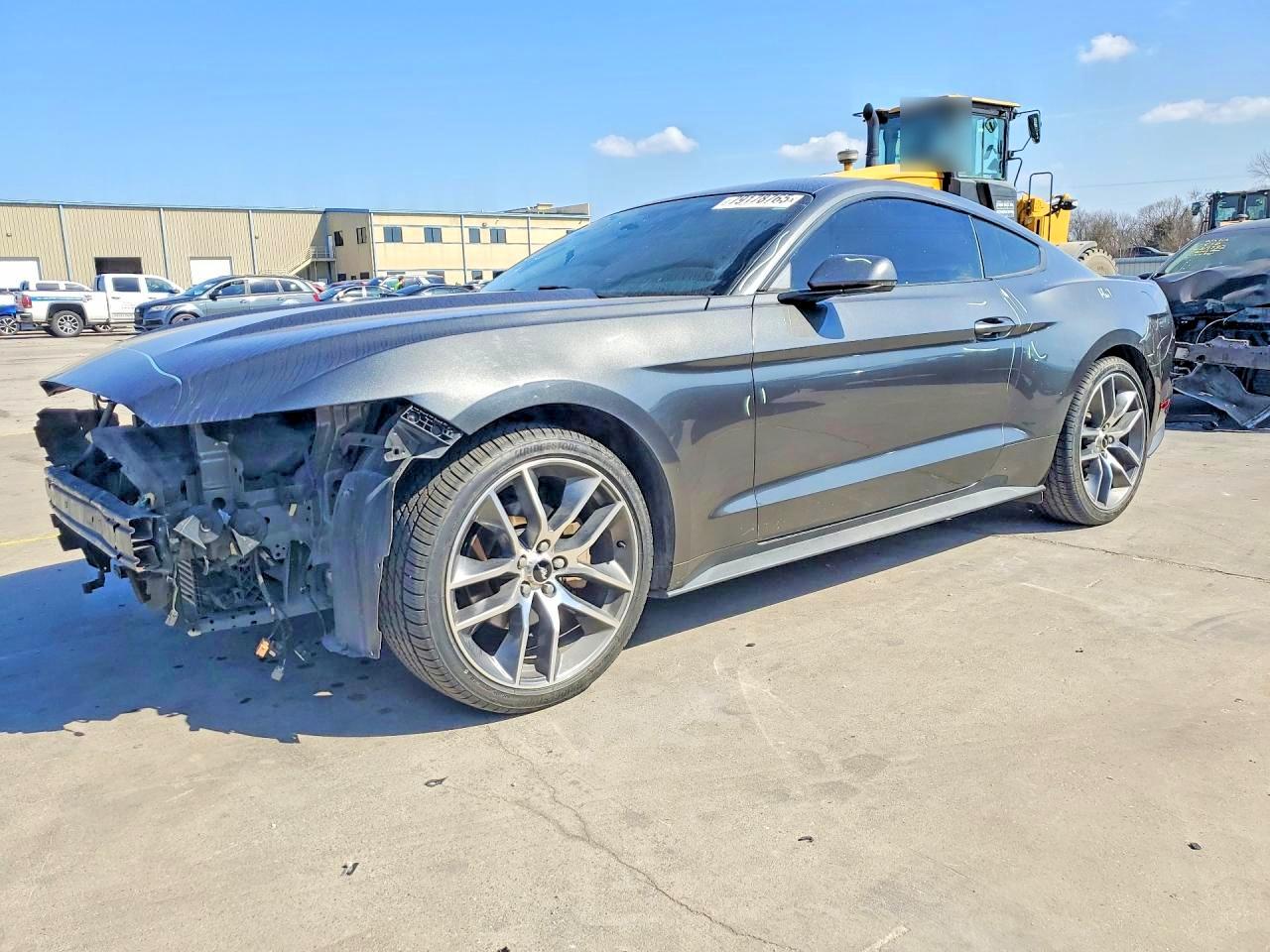 FORD MUSTANG 2015