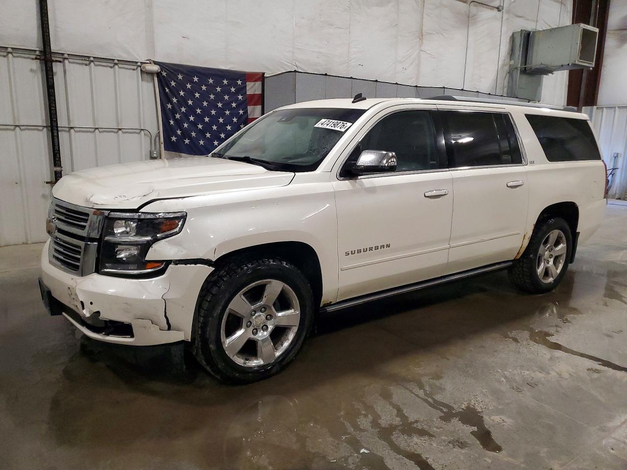 CHEVROLET SUBURBAN 2015
