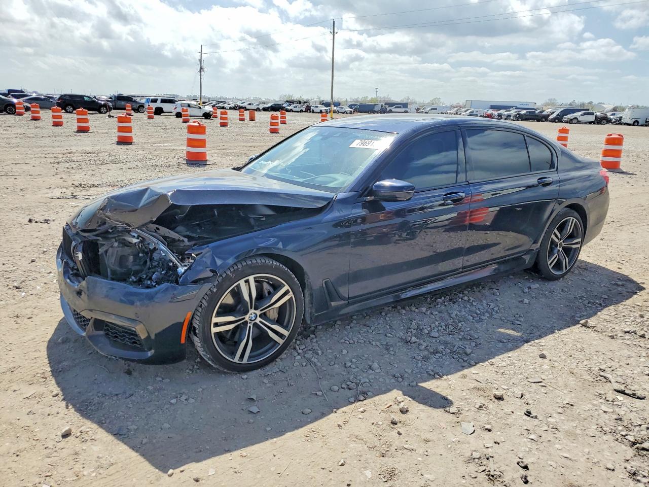 BMW 750 2017