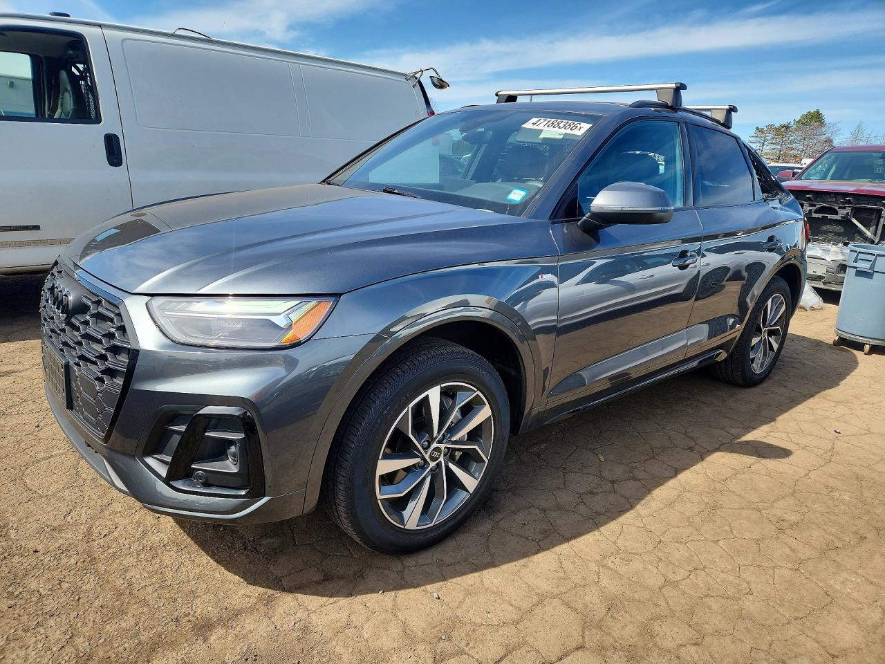AUDI Q5 2024