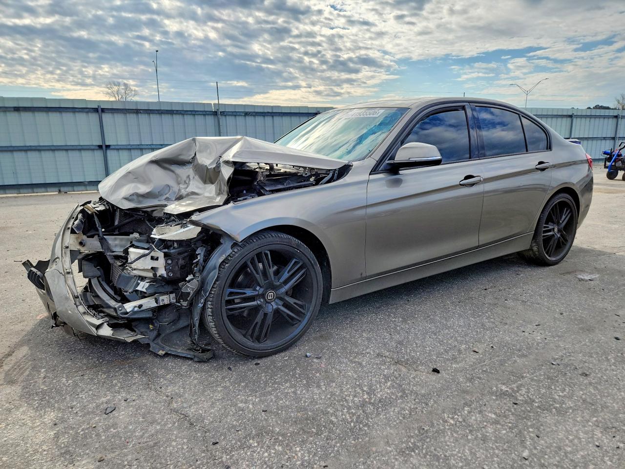 BMW 328 2016