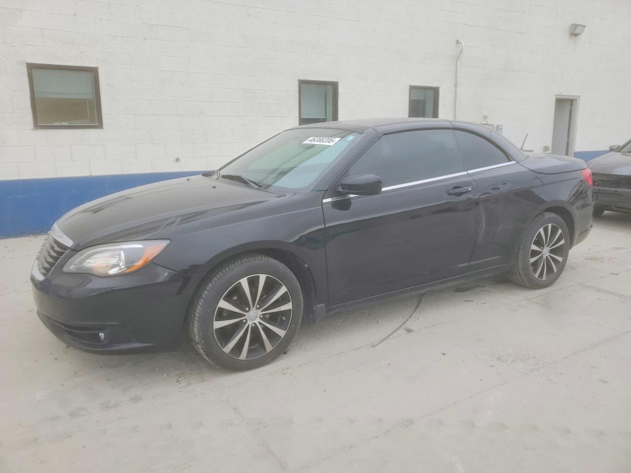 CHRYSLER 200 2011