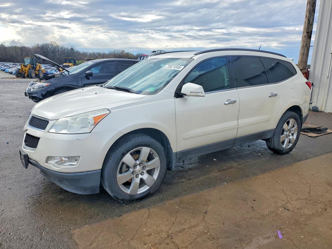 CHEVROLET TRAVERSE 2011