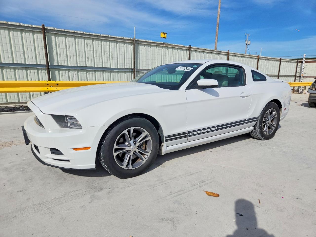 FORD MUSTANG 2014