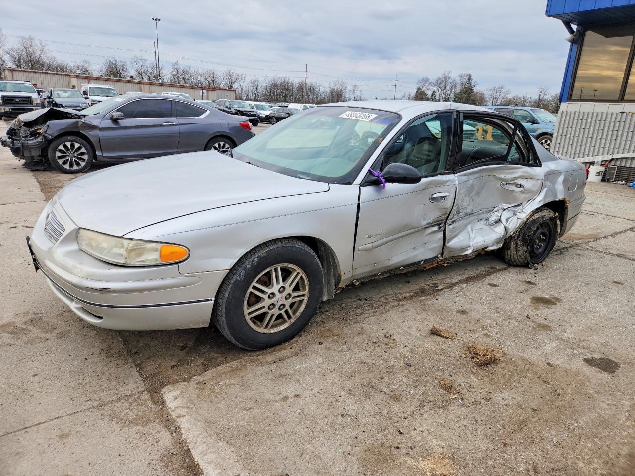 BUICK REGAL 2001