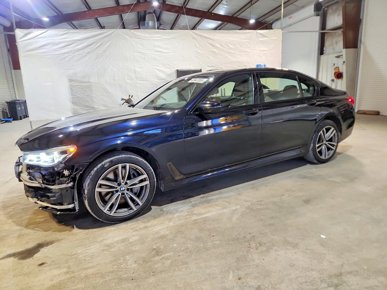 BMW 750 2018