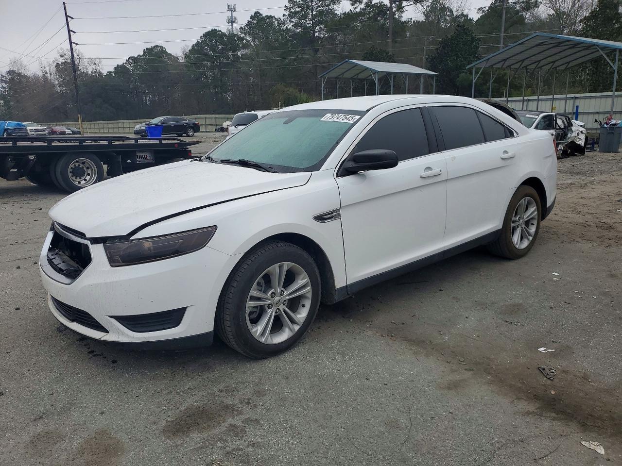 FORD TAURUS 2017