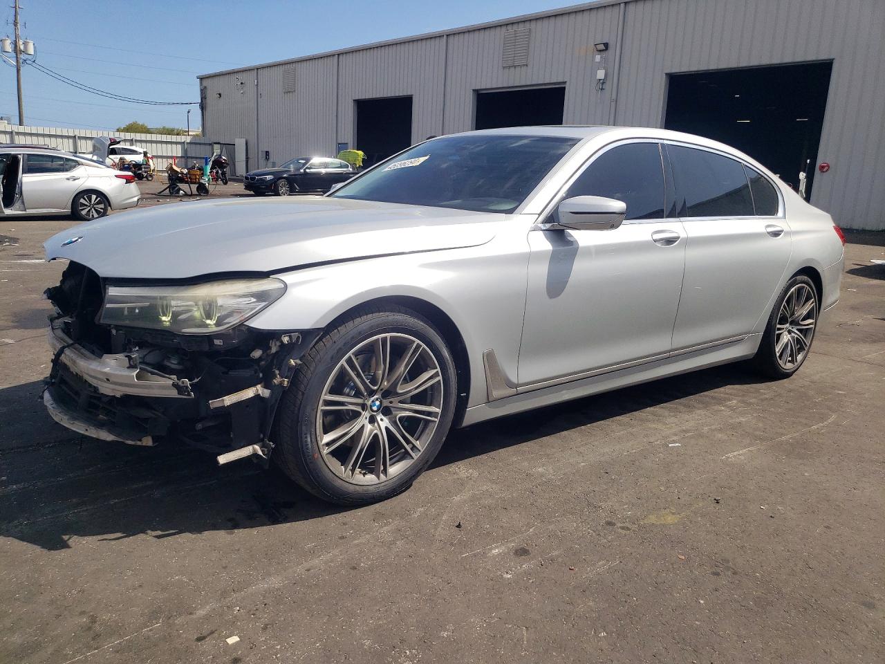 BMW 740 2016