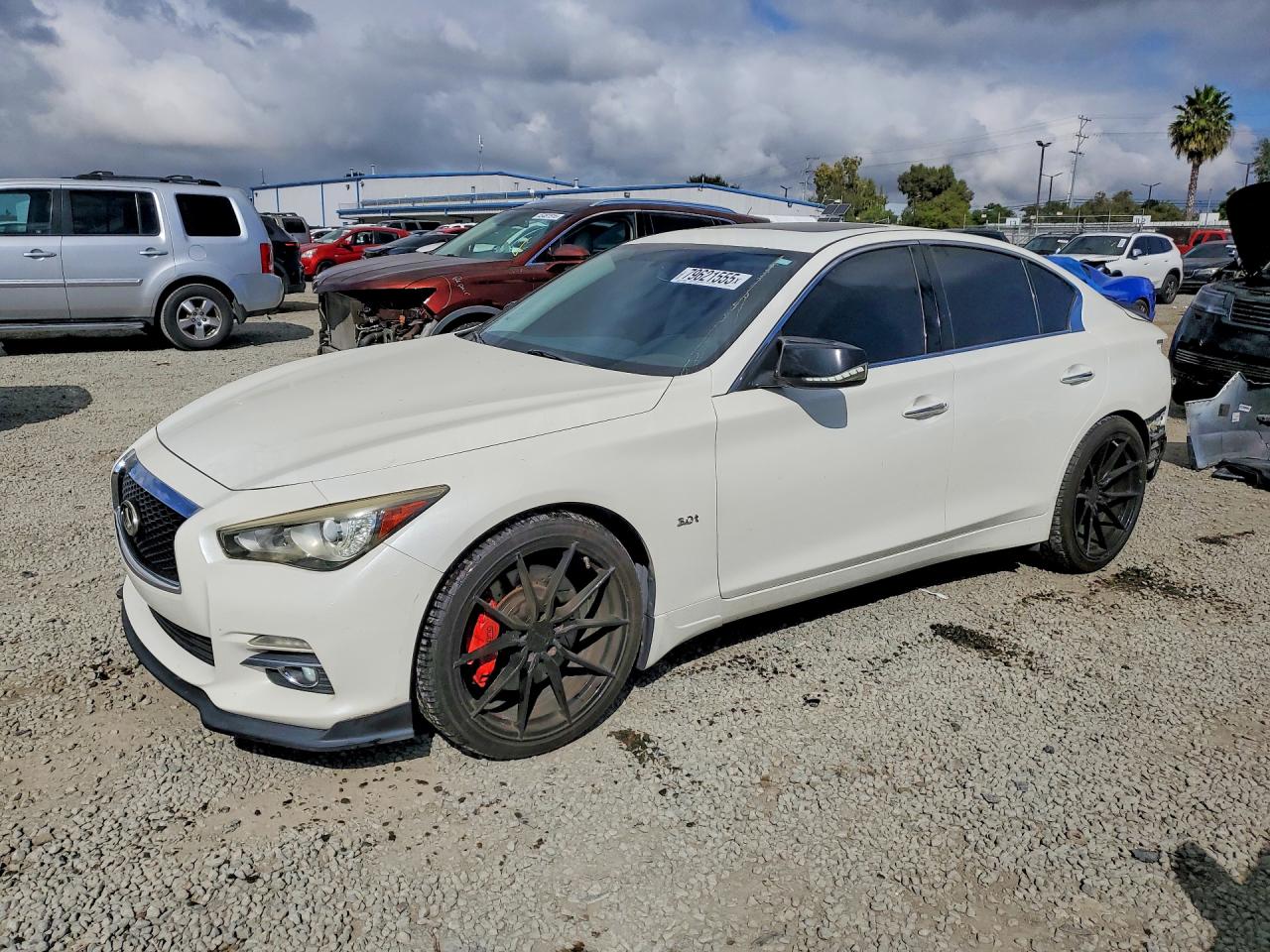 INFINITI Q50 2017