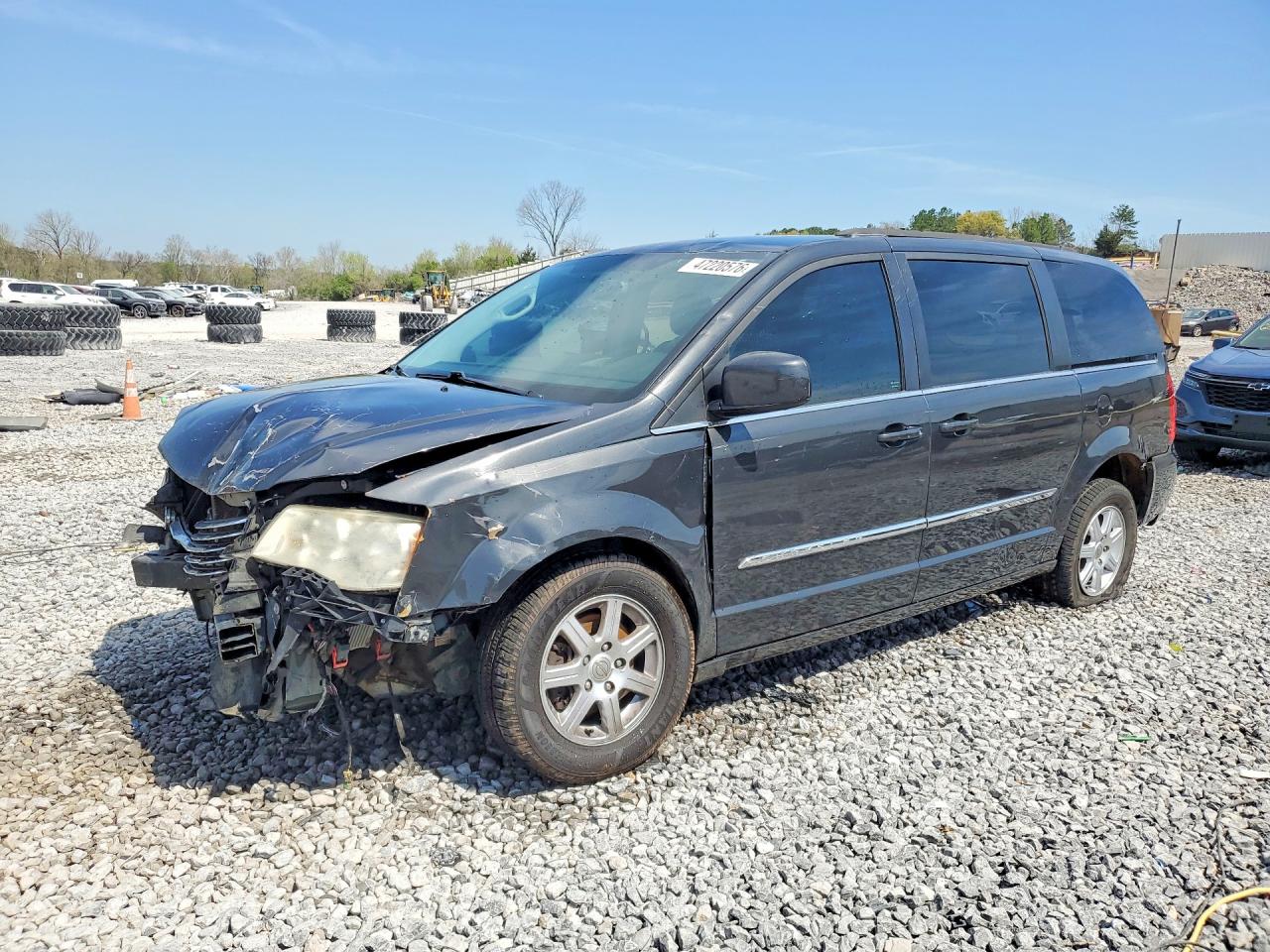 CHRYSLER TOWN & COUNTRY 2012