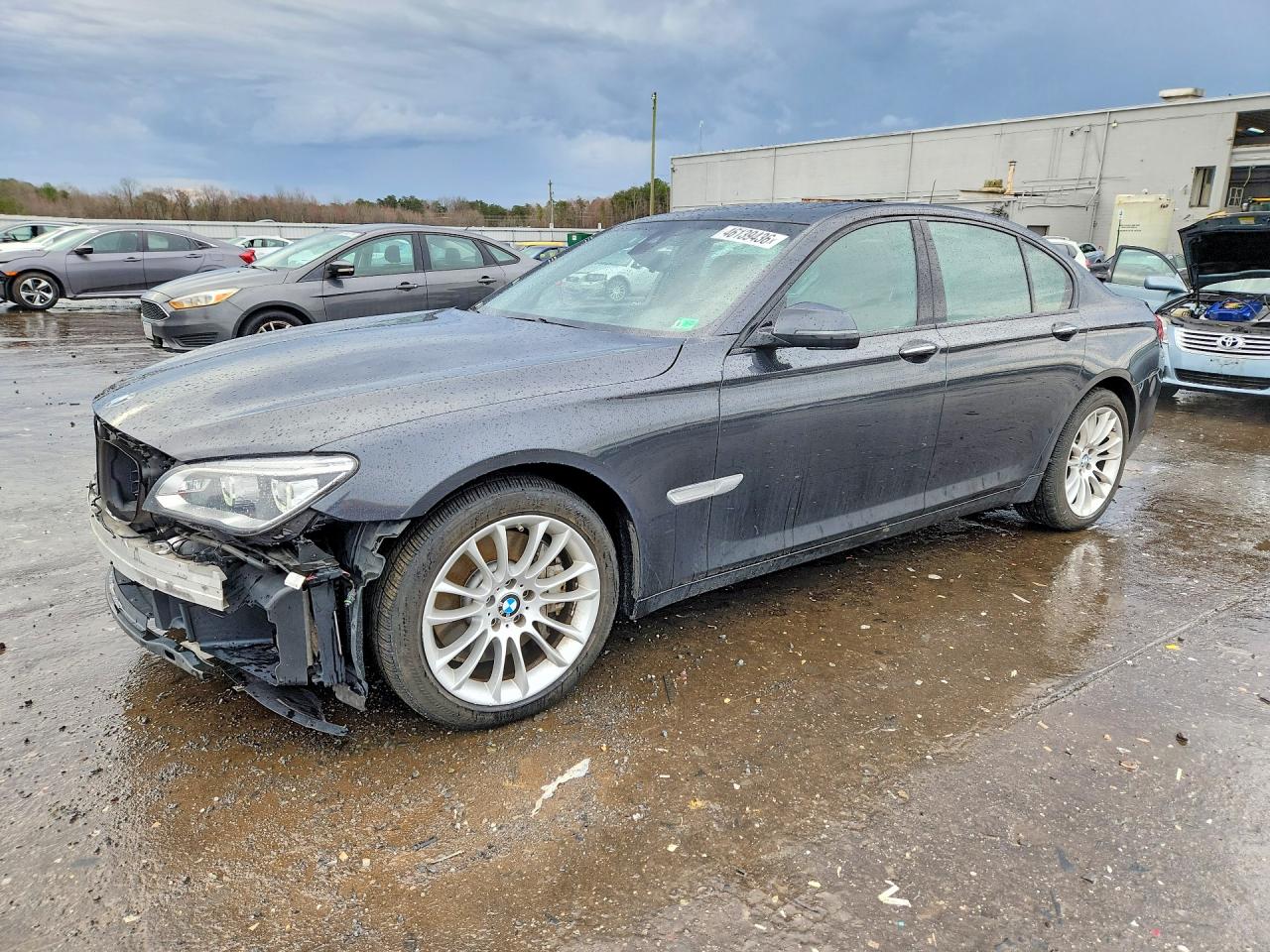 BMW 750 2015