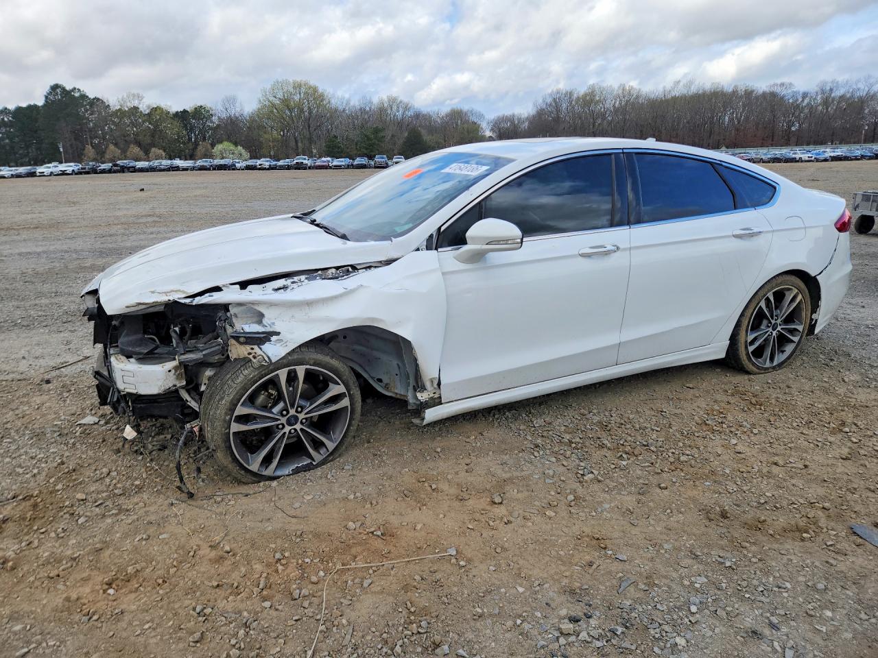 FORD FUSION 2019