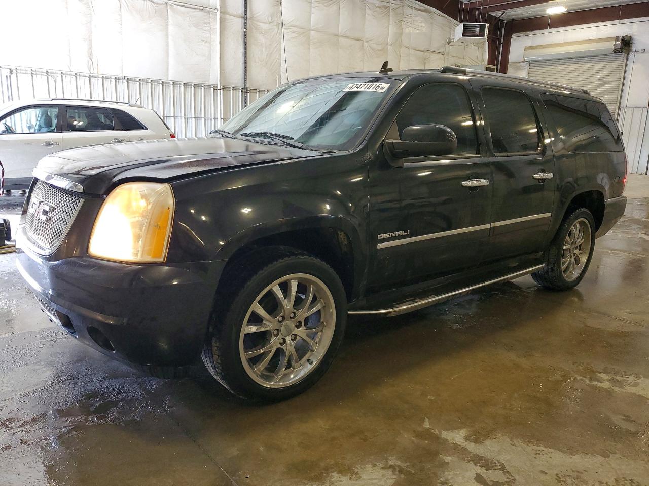 GMC YUKON XL 2011