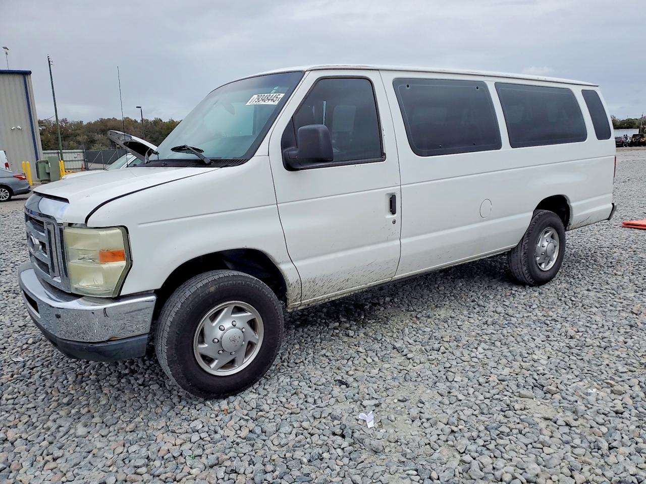 FORD ECONOLINE 2010