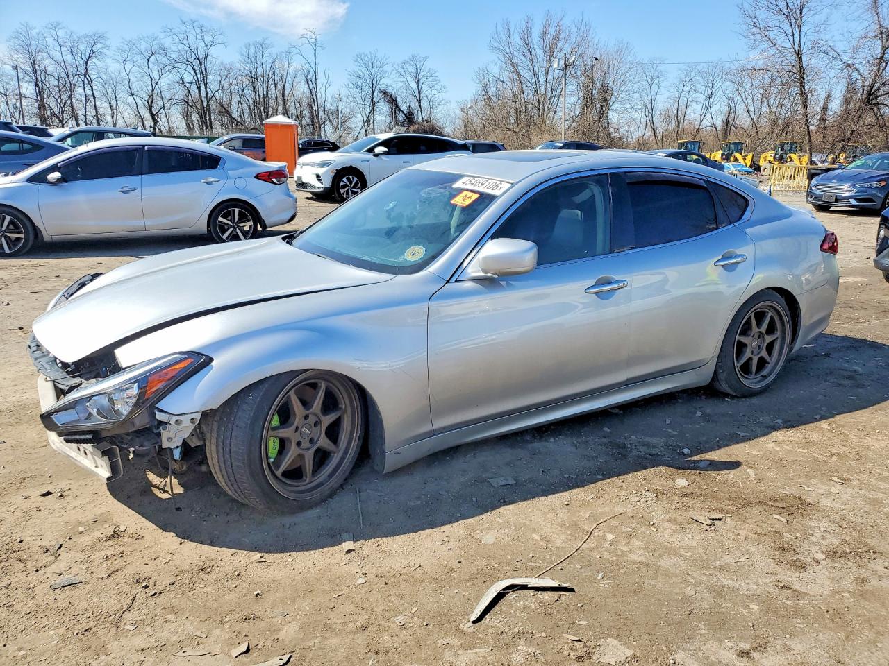 INFINITI M37 2011