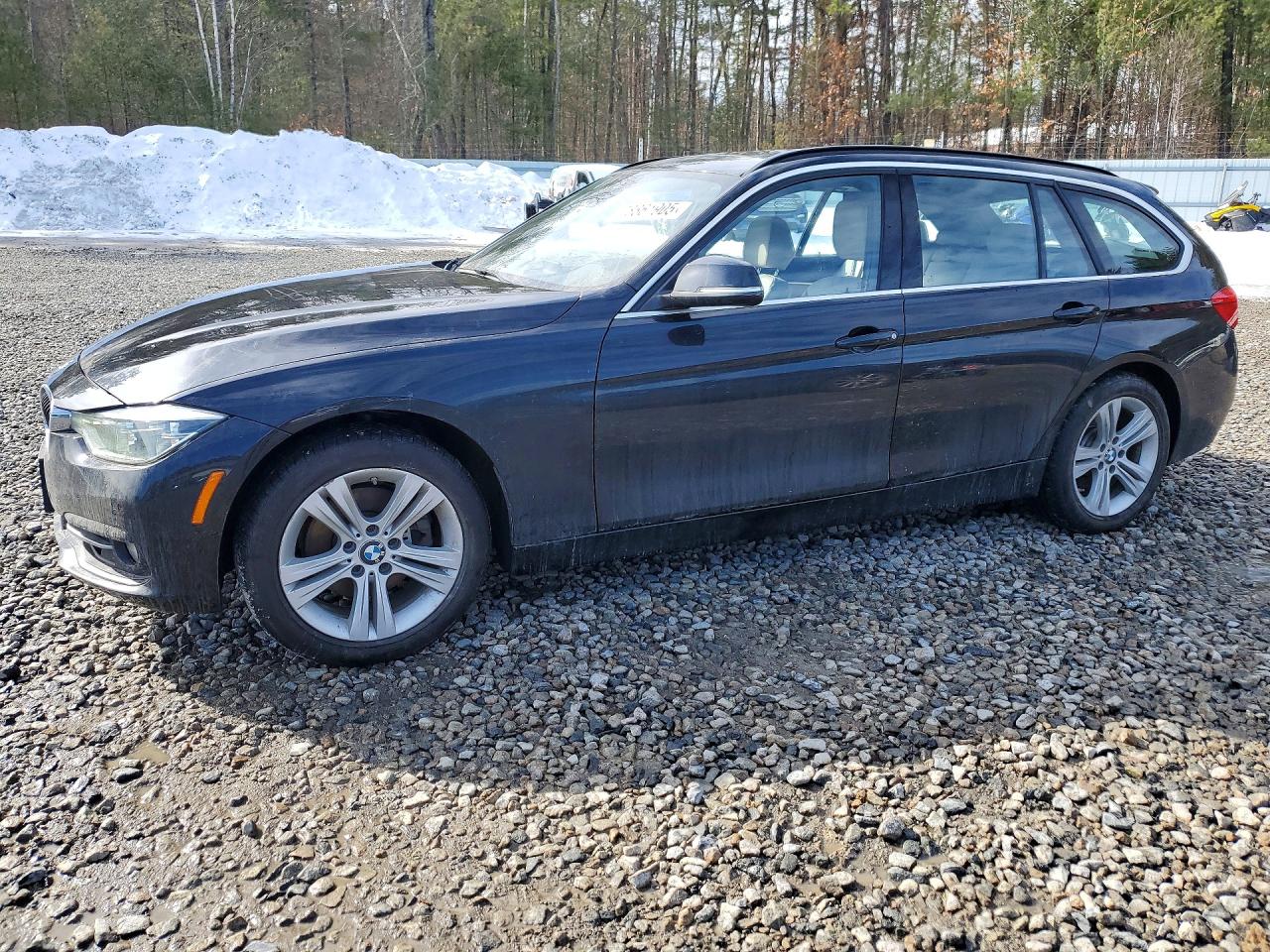 BMW 330XI 2019