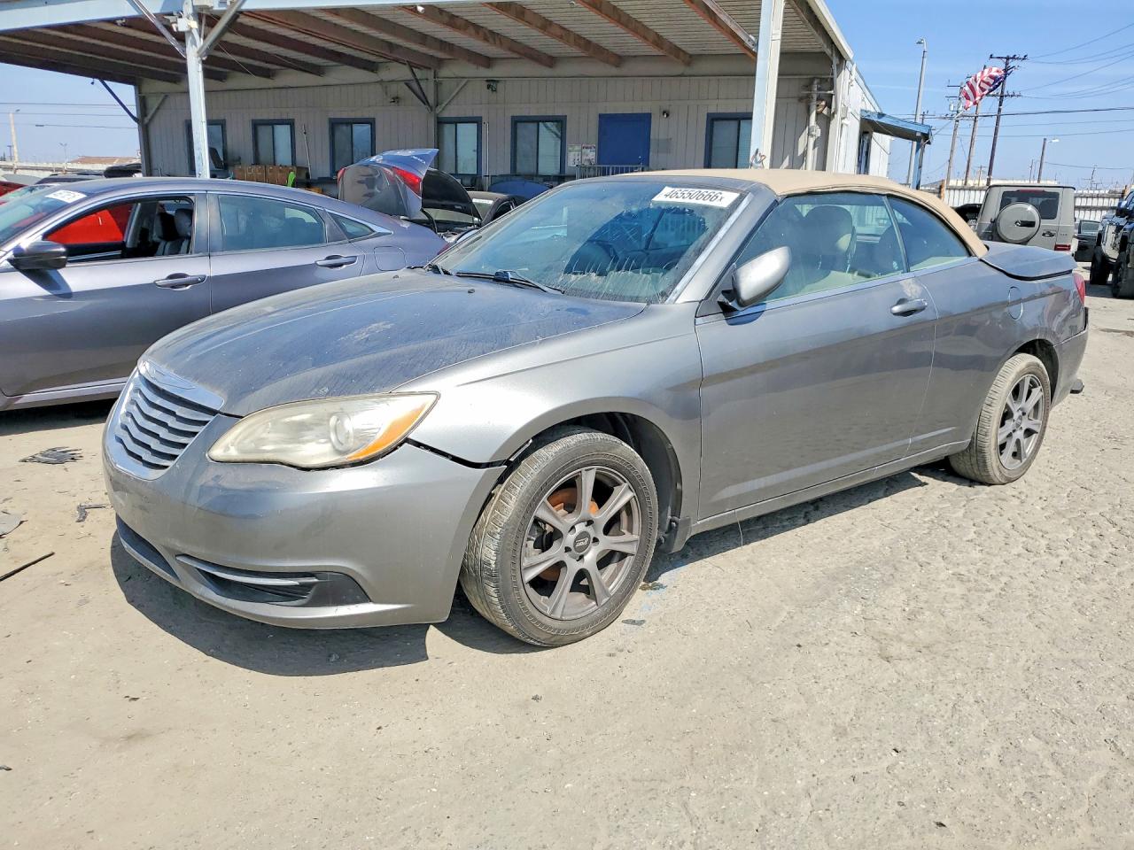 CHRYSLER 200 2013