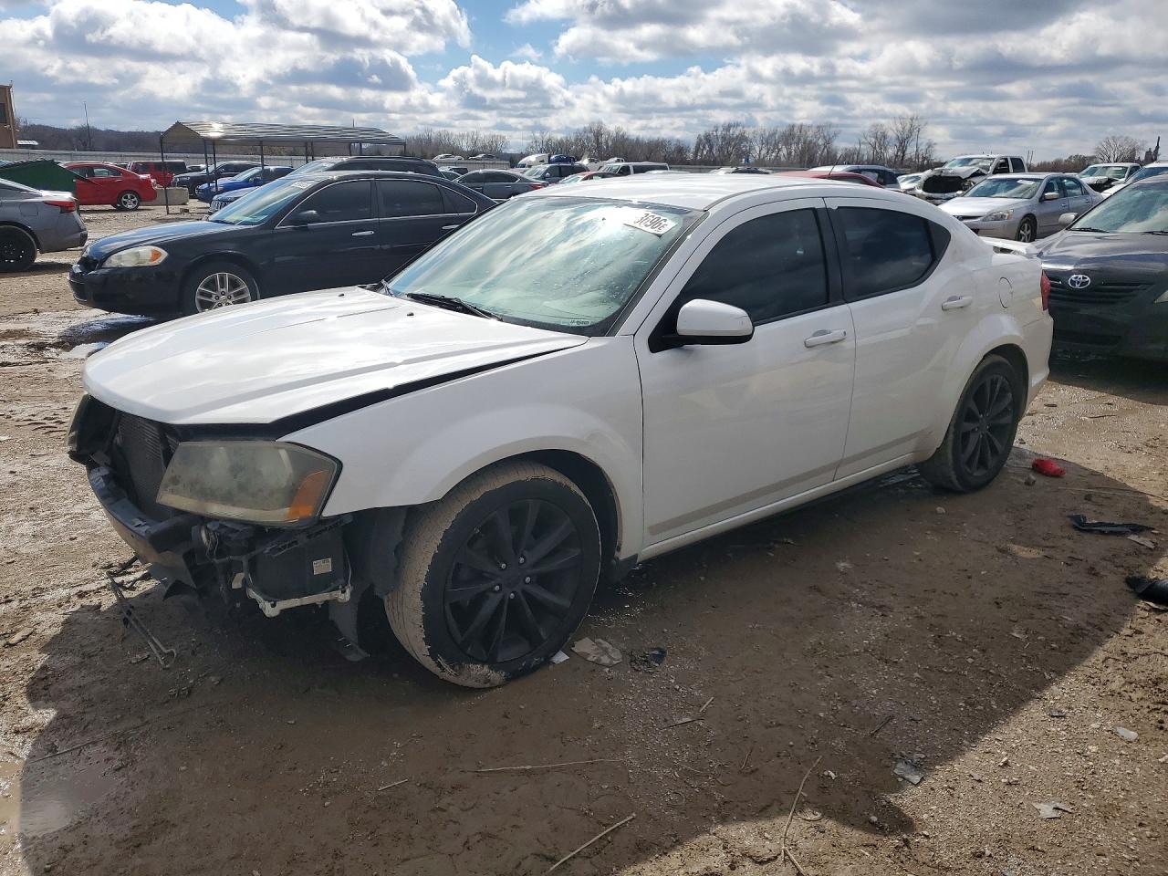 DODGE AVENGER 2013
