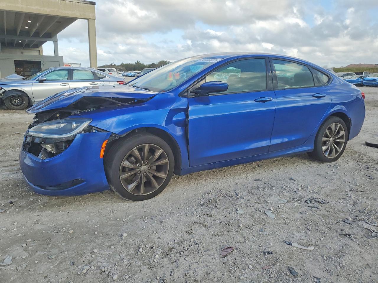 CHRYSLER 200 2015