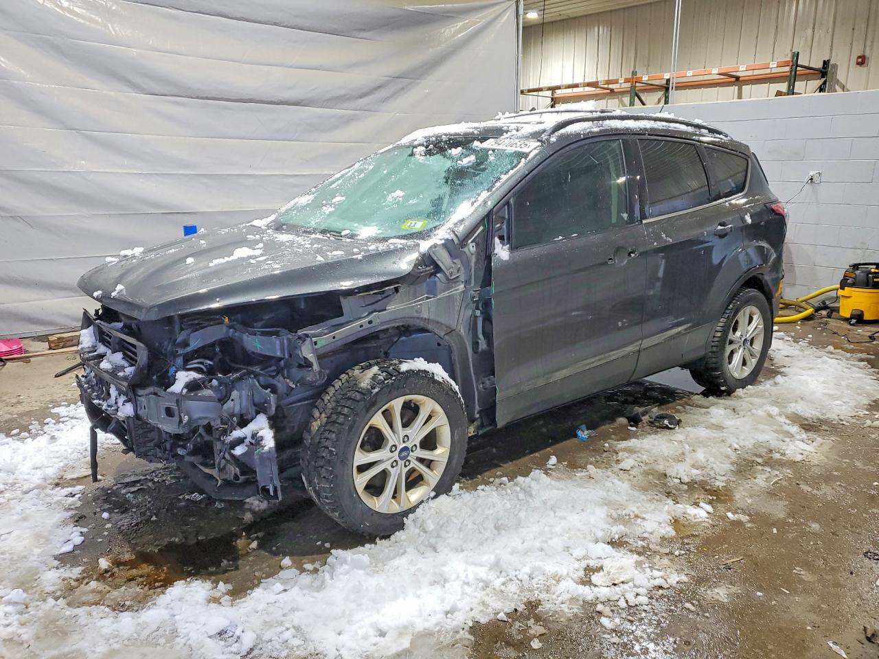 FORD ESCAPE 2018
