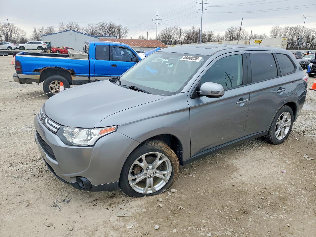 MITSUBISHI OUTLANDER 2014