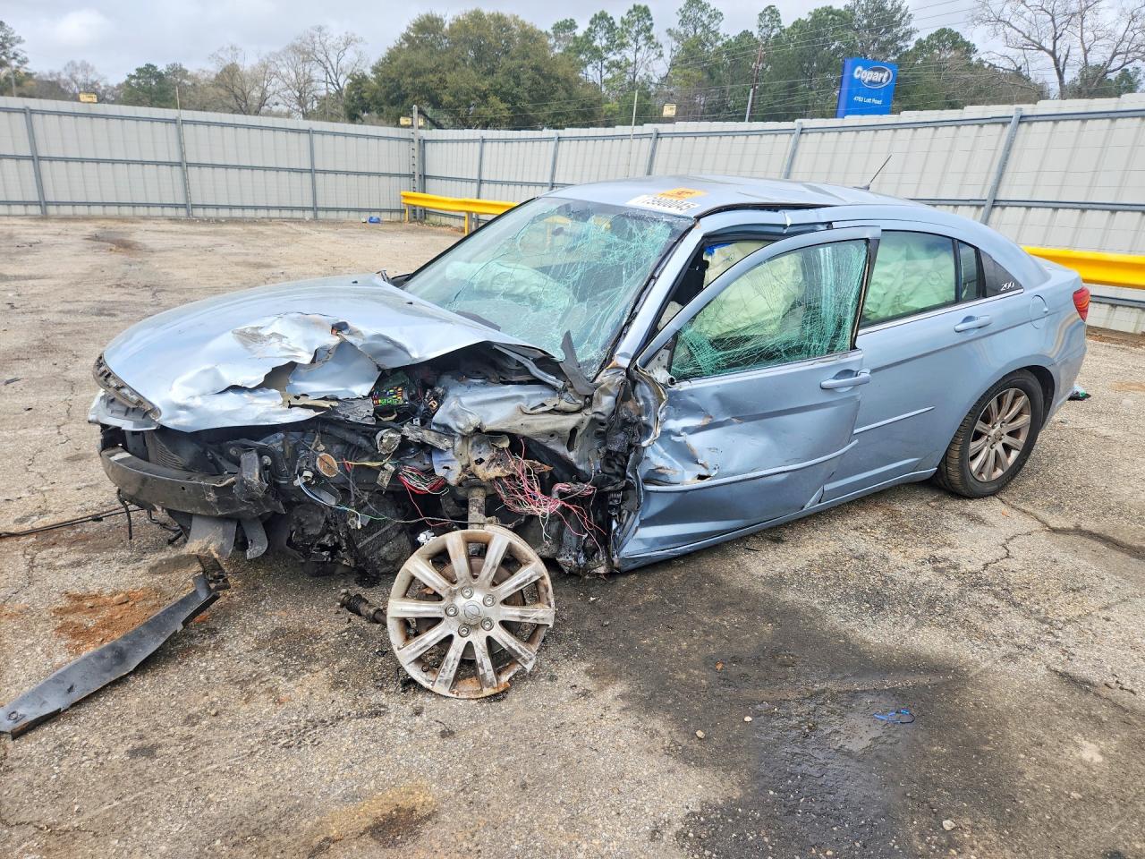 CHRYSLER 200 2013