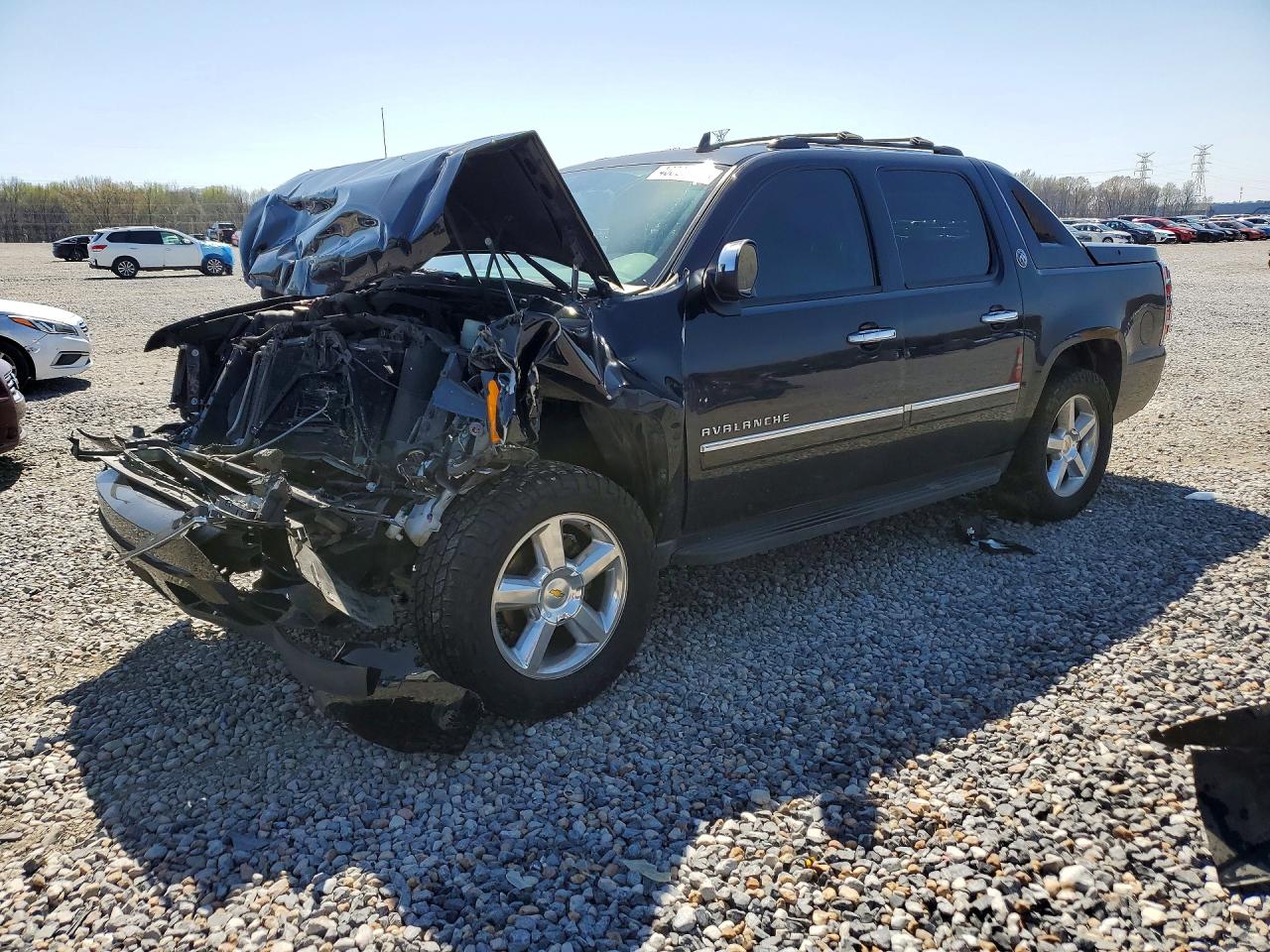 CHEVROLET AVALANCHE 2013