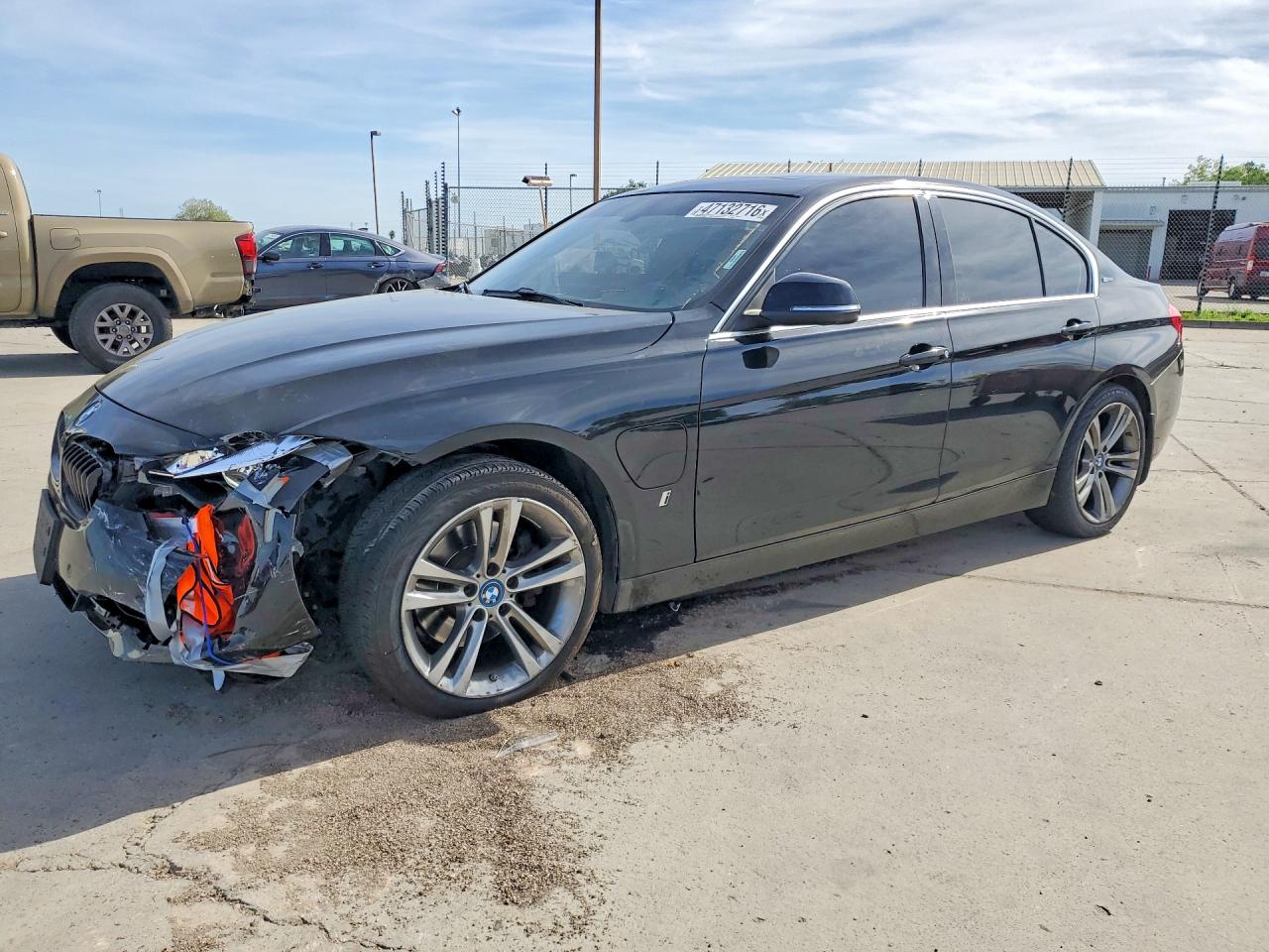 BMW 330E 2017