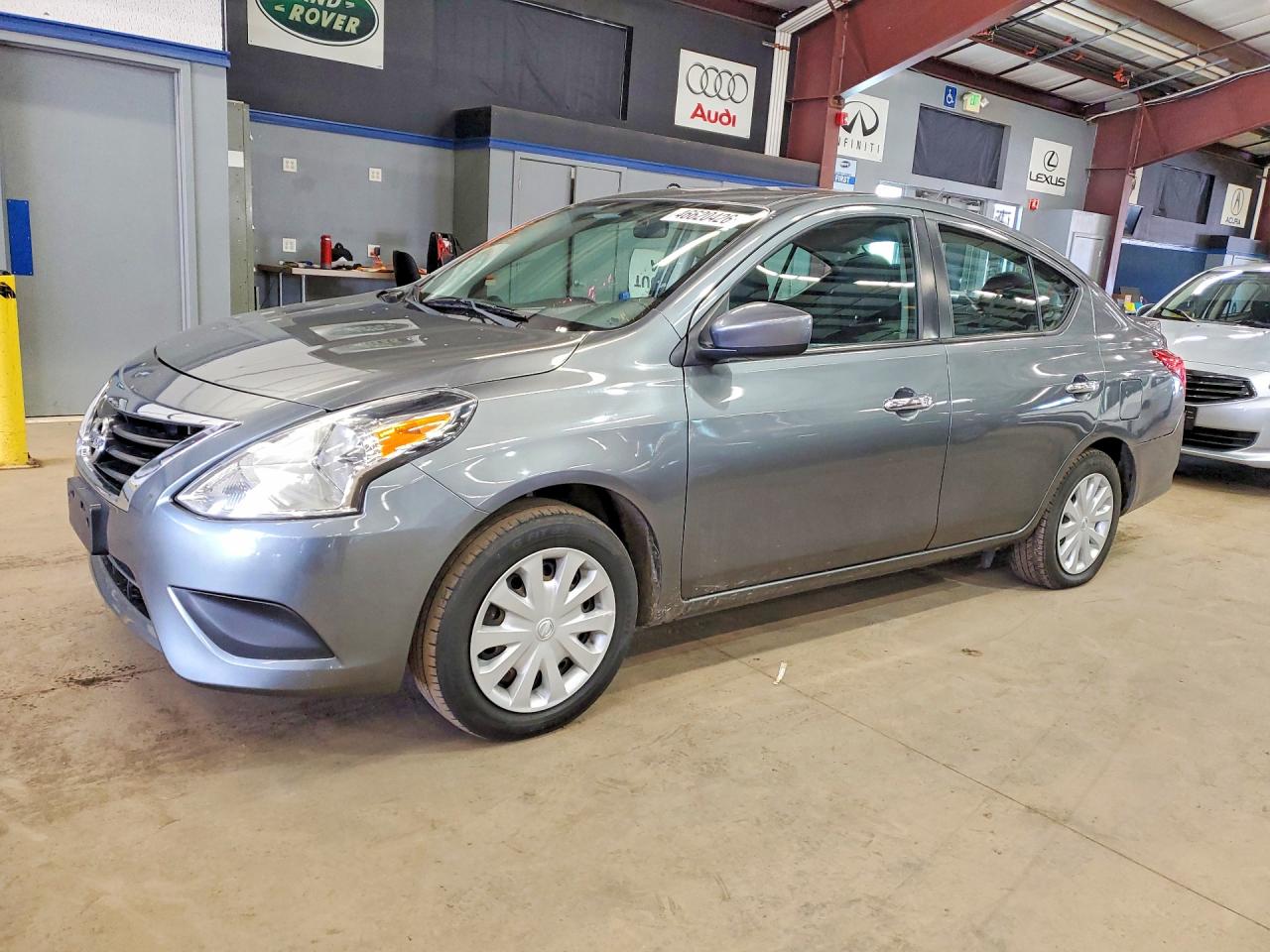 NISSAN VERSA 2019