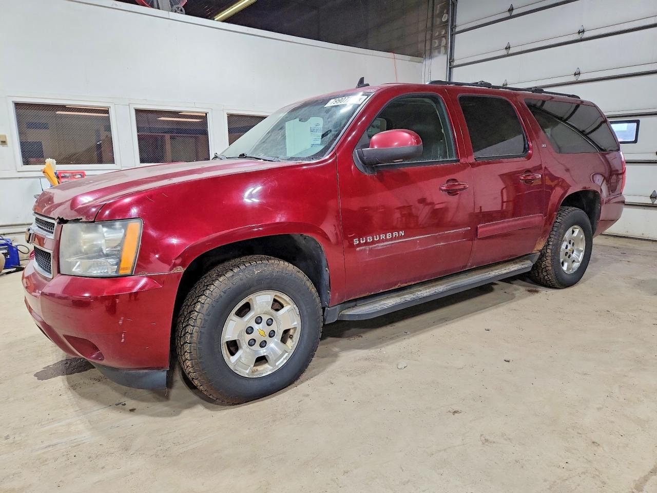 CHEVROLET SUBURBAN 2010