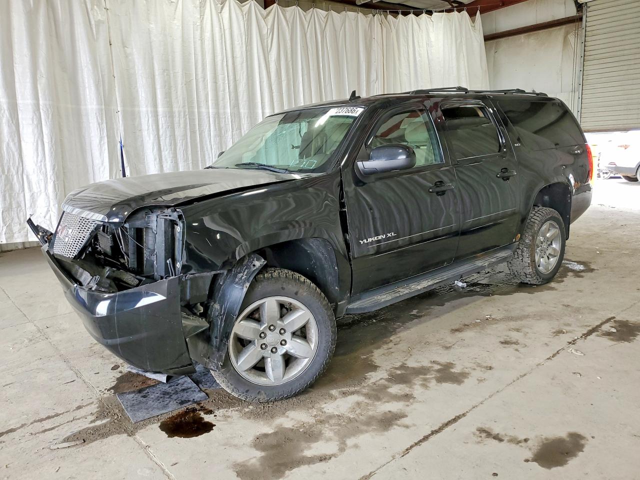 GMC YUKON XL 2013