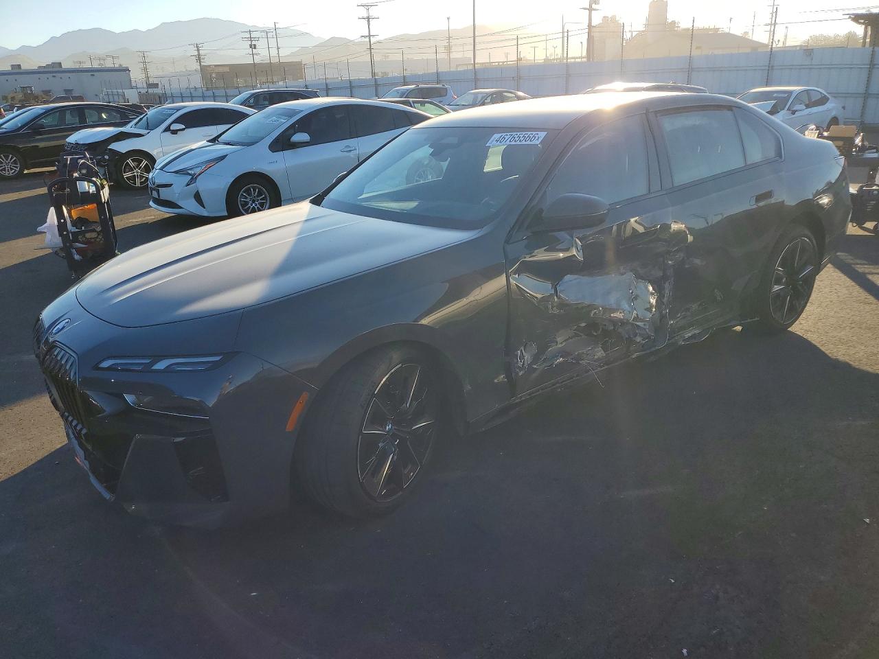 BMW 740 2025