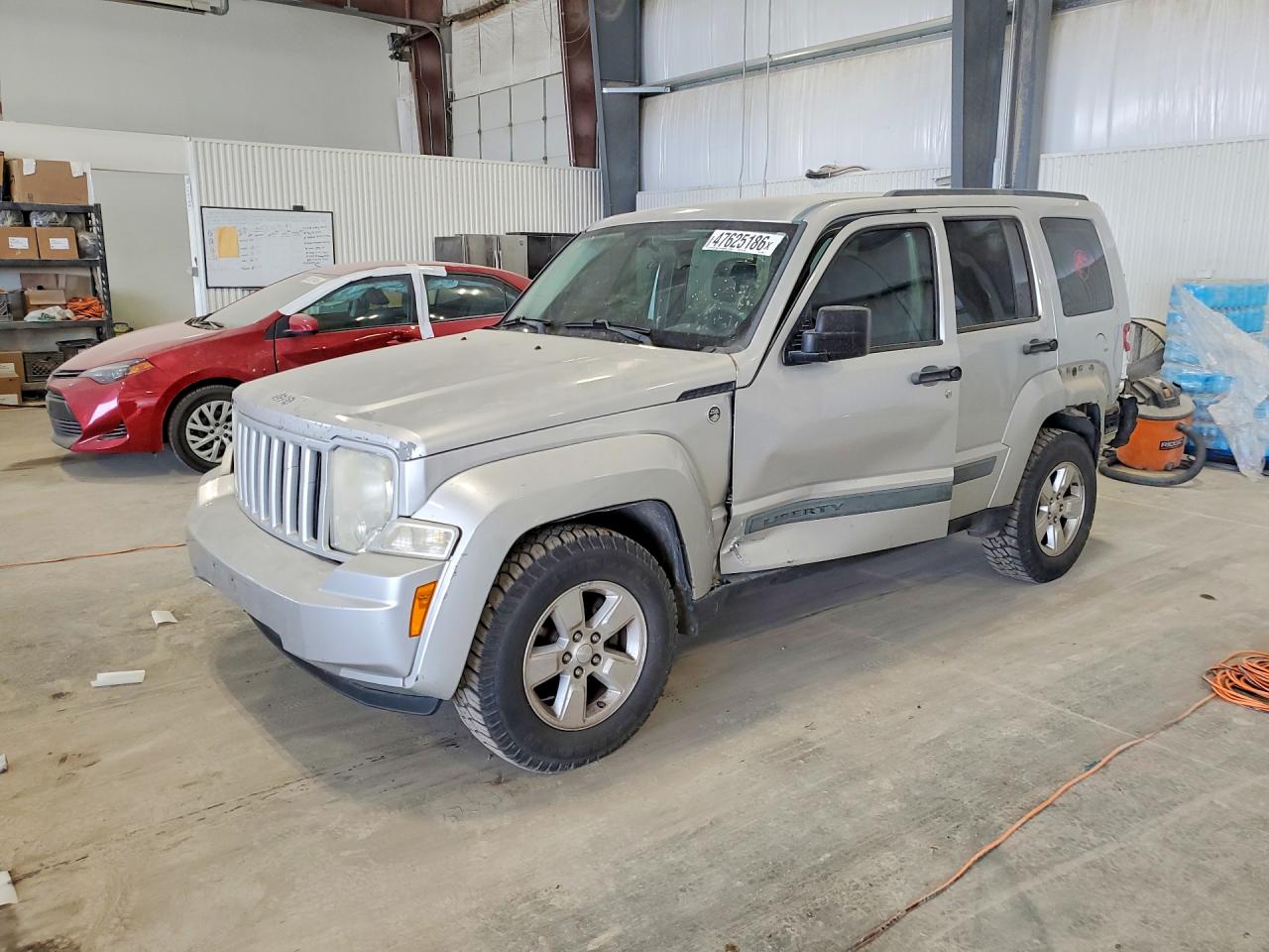 JEEP LIBERTY 2010
