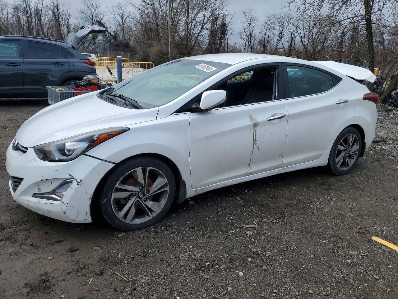 HYUNDAI ELANTRA 2016