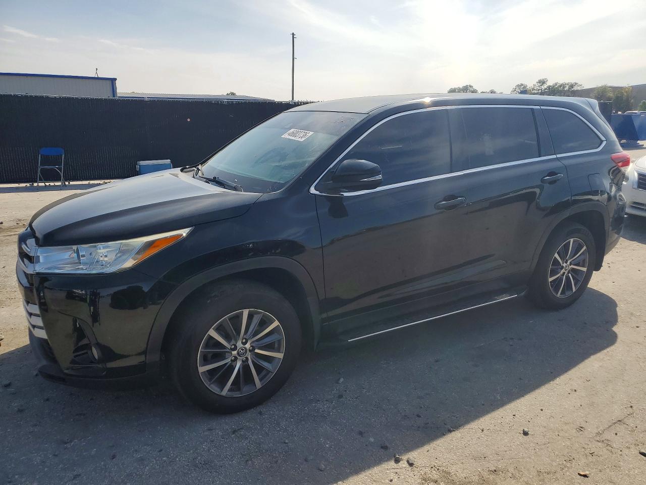 TOYOTA HIGHLANDER 2019