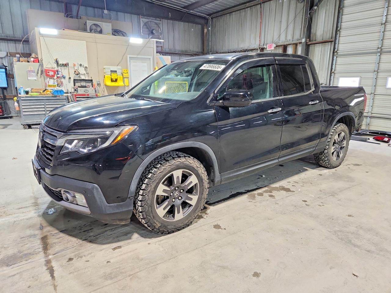 HONDA RIDGELINE 2017