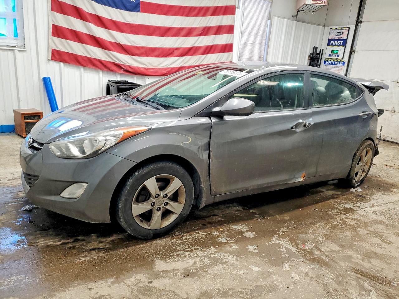 HYUNDAI ELANTRA 2013