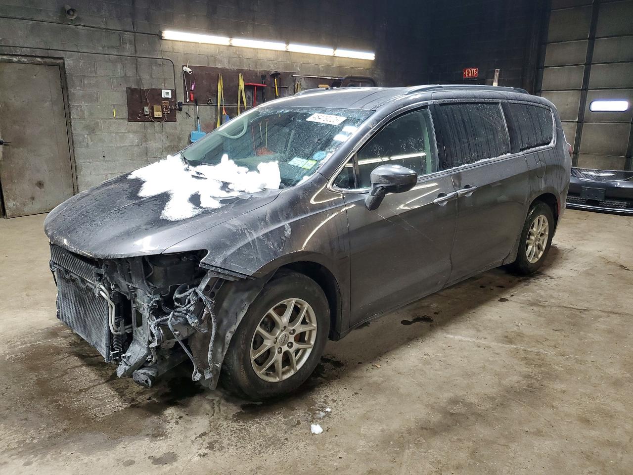 CHRYSLER VOYAGER 2021