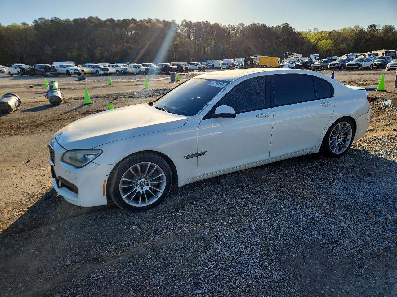 BMW 750 2015