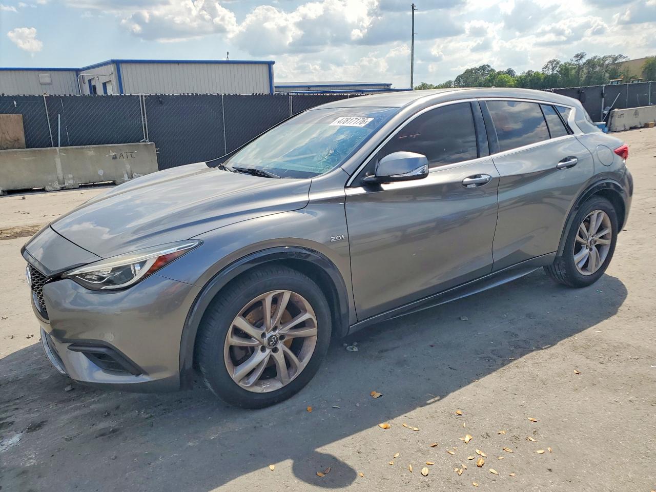 INFINITI QX30 2017
