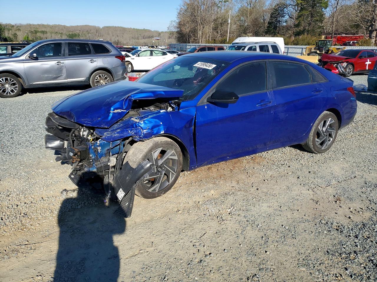 HYUNDAI ELANTRA 2025
