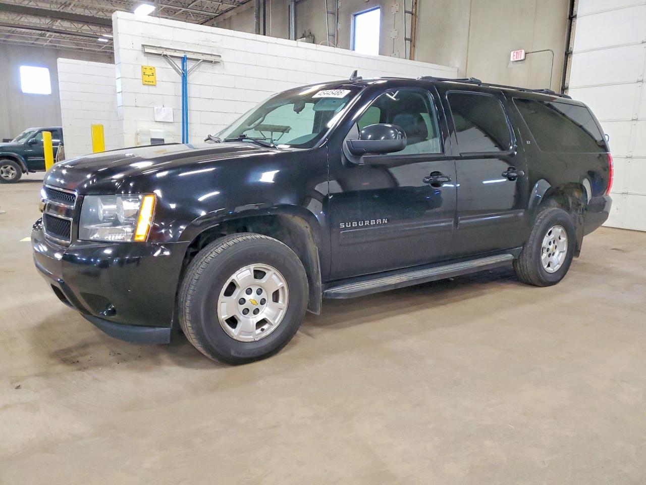 CHEVROLET SUBURBAN 2011
