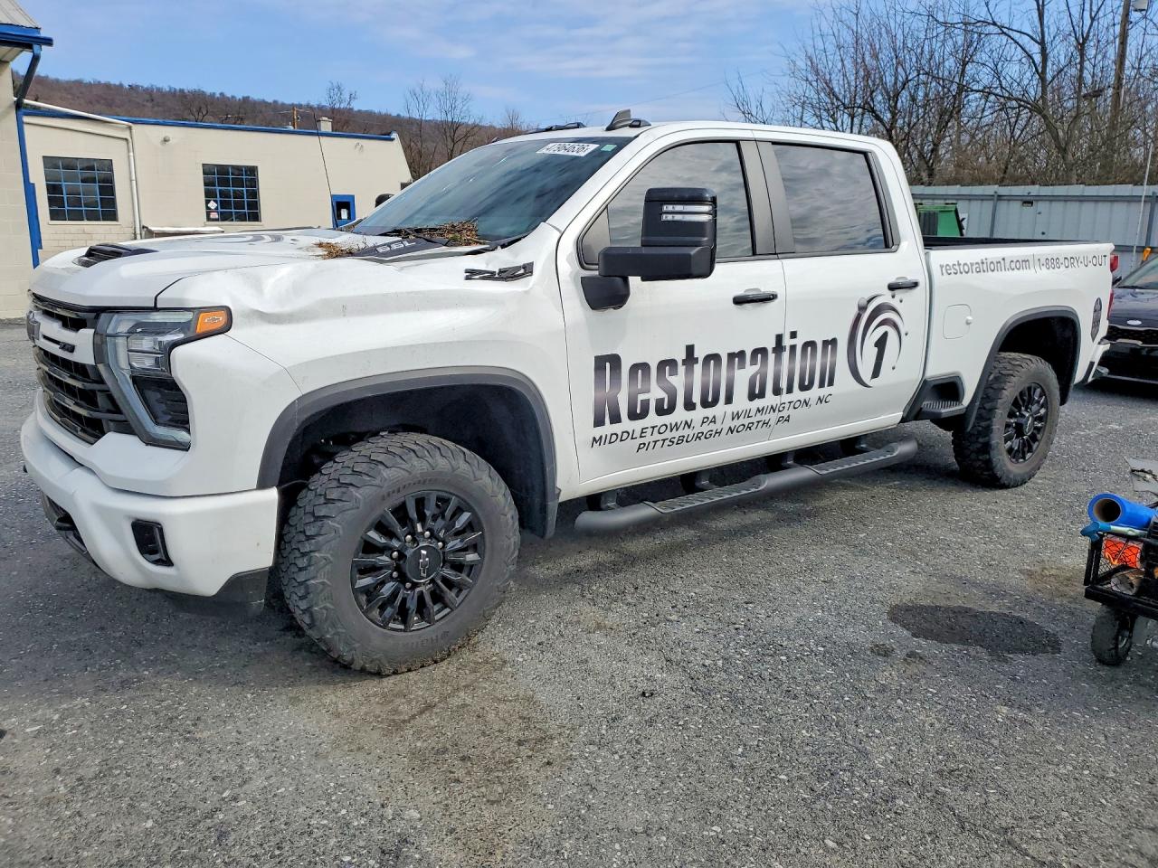 CHEVROLET SILVERADO 2024