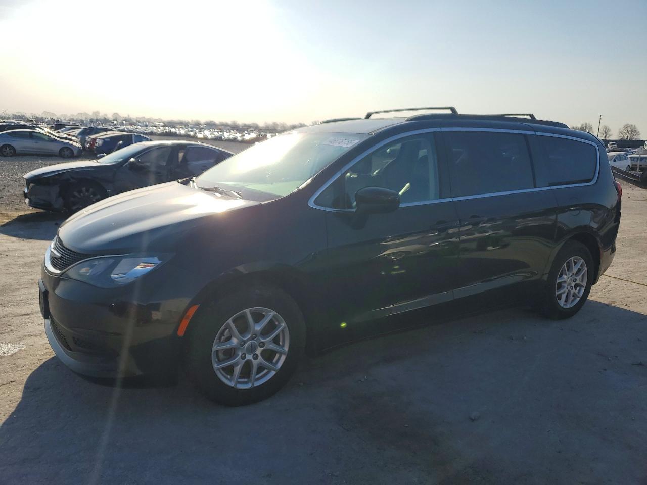 CHRYSLER VOYAGER 2021