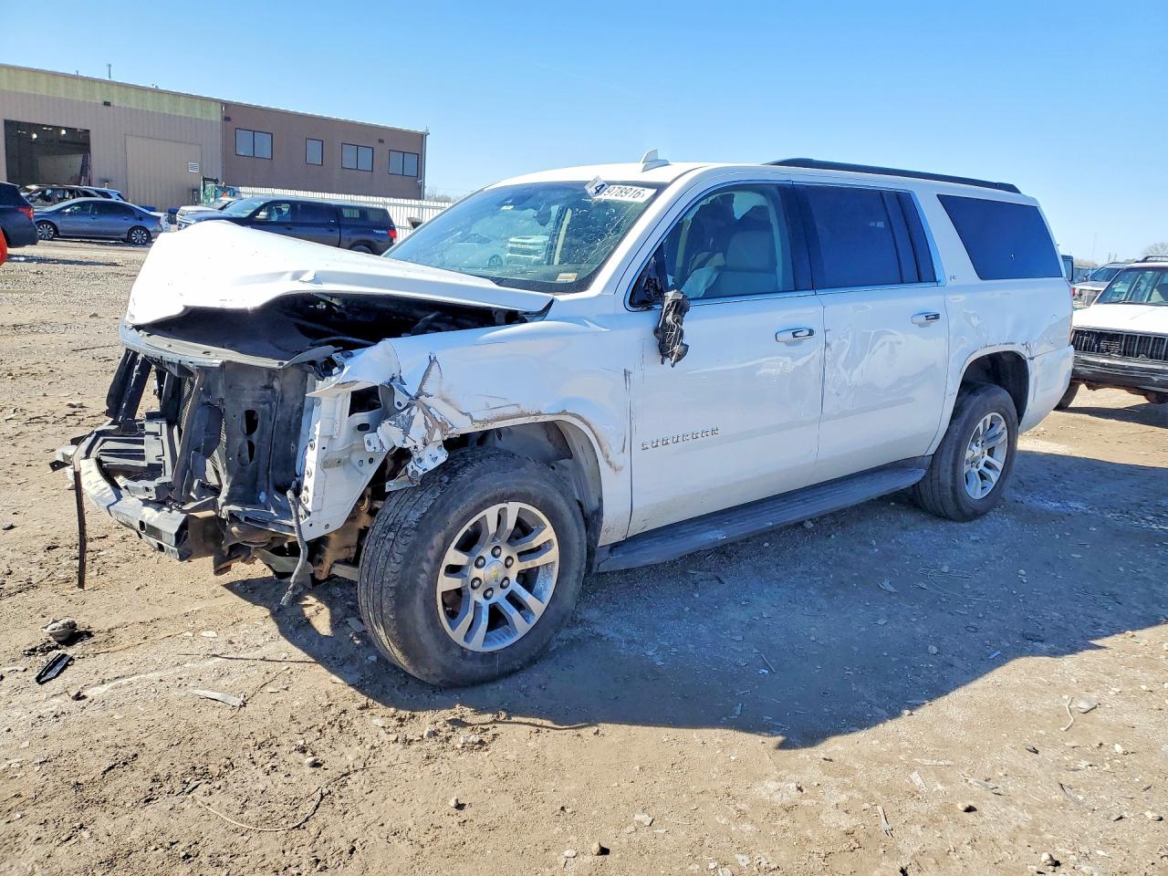 CHEVROLET SUBURBAN 2016