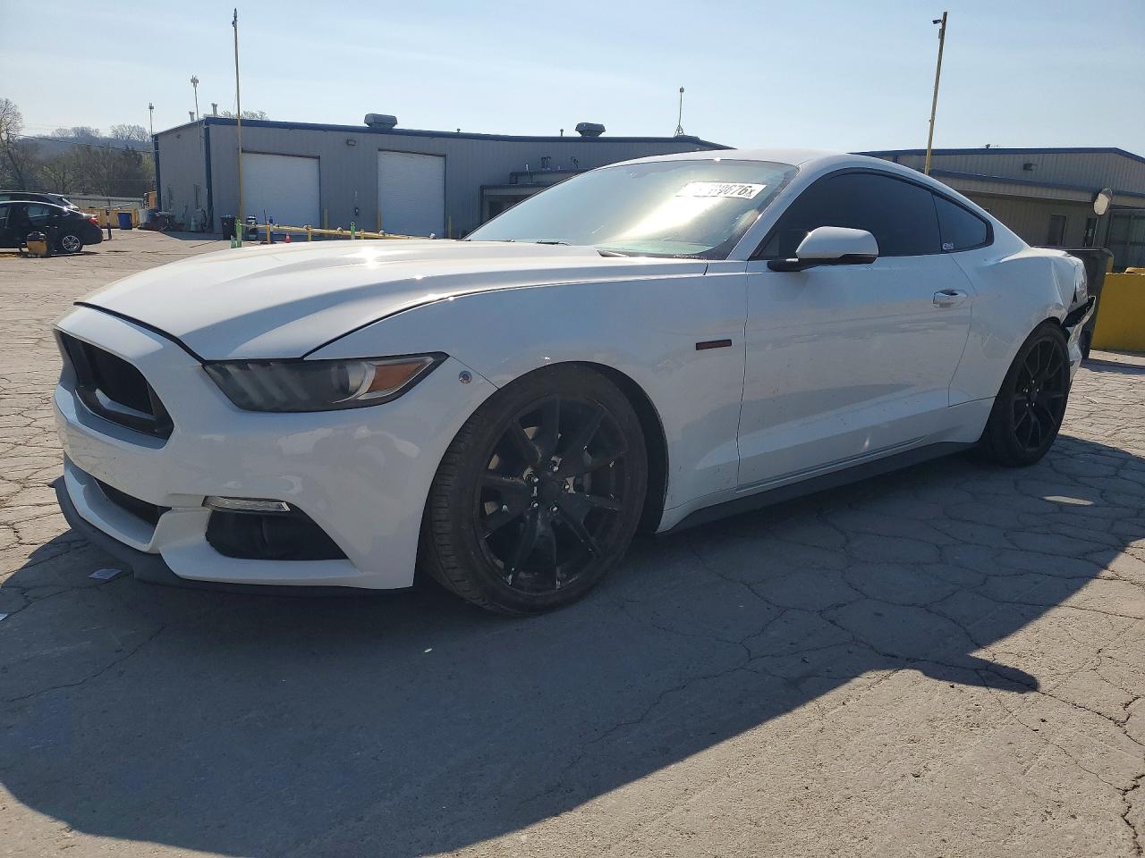 FORD MUSTANG 2015